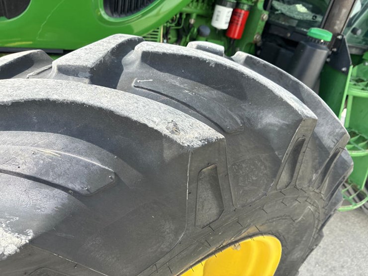 2009-john-deere-6115d-image-36