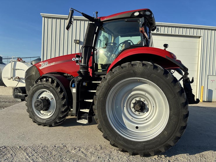 2024-case-ih-magnum-310-afs-connect-image-10