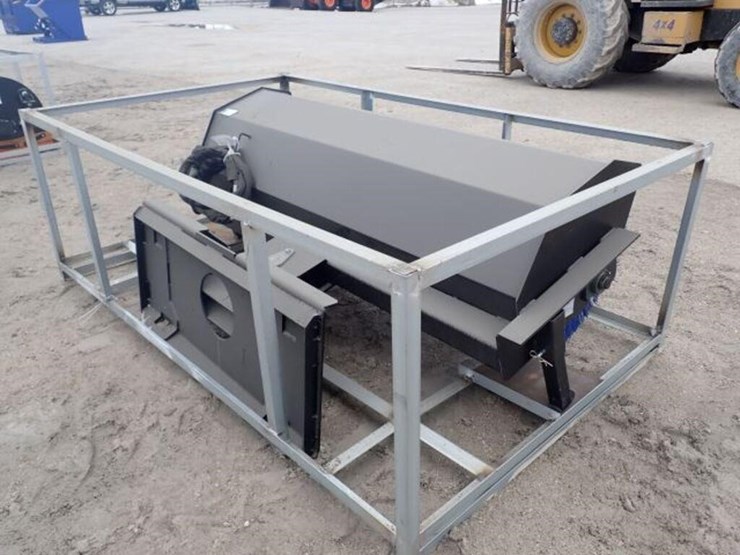 unused-great-bear-72-in.-skid-steer-angle-broom-image-3