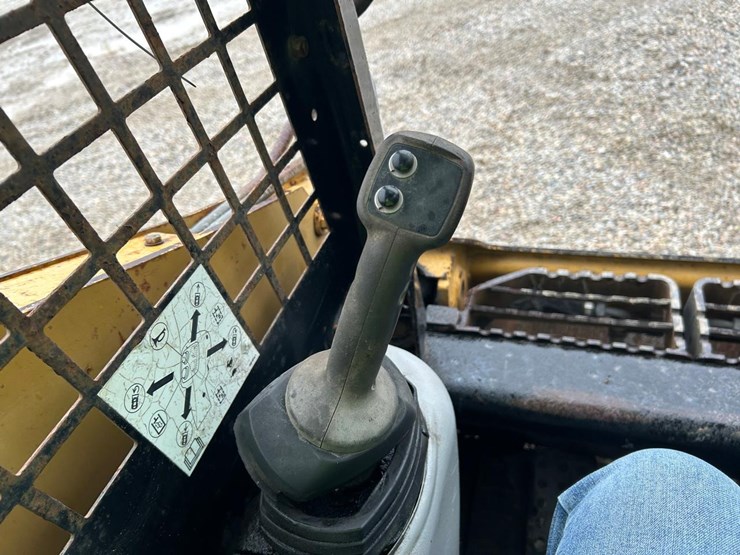 caterpillar-257b-image-22