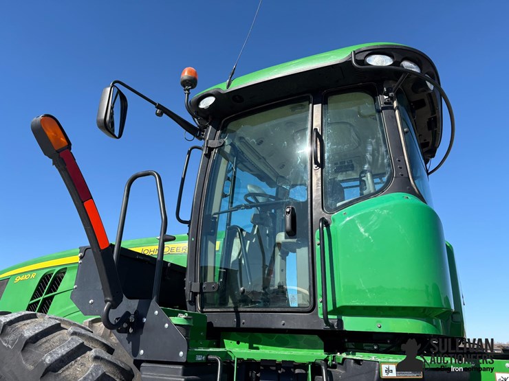 2014-john-deere-9410r-image-17