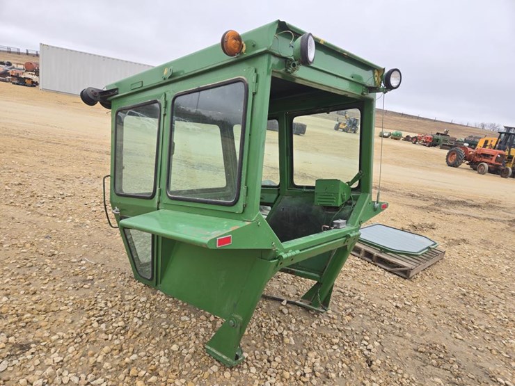 john-deere-3020-image-10