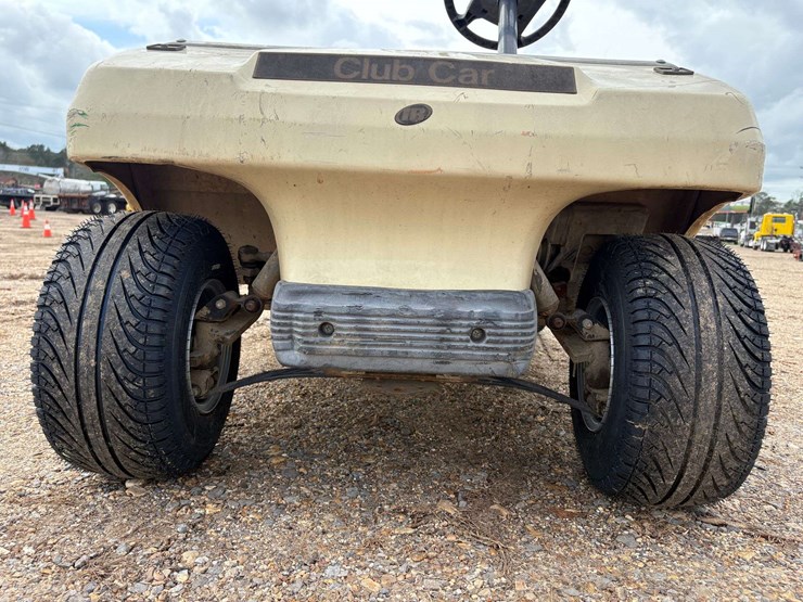 2002-ez-go-gas-powered-golf-cart-image-11