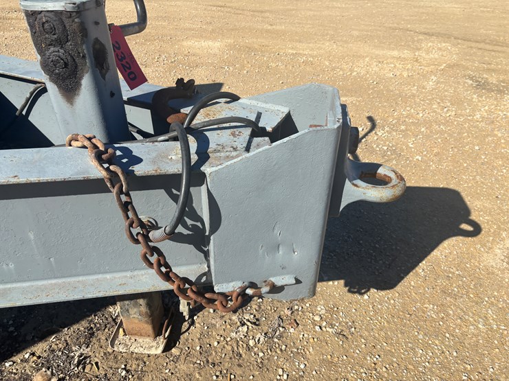 #2320-•-2008-interstate-30'-tri-axle-equipment-trailer-image-24