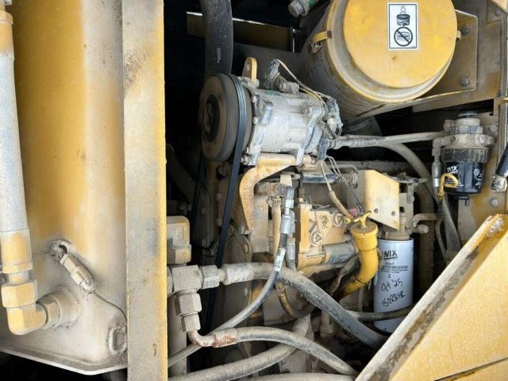 2001-caterpillar-928g-image-34