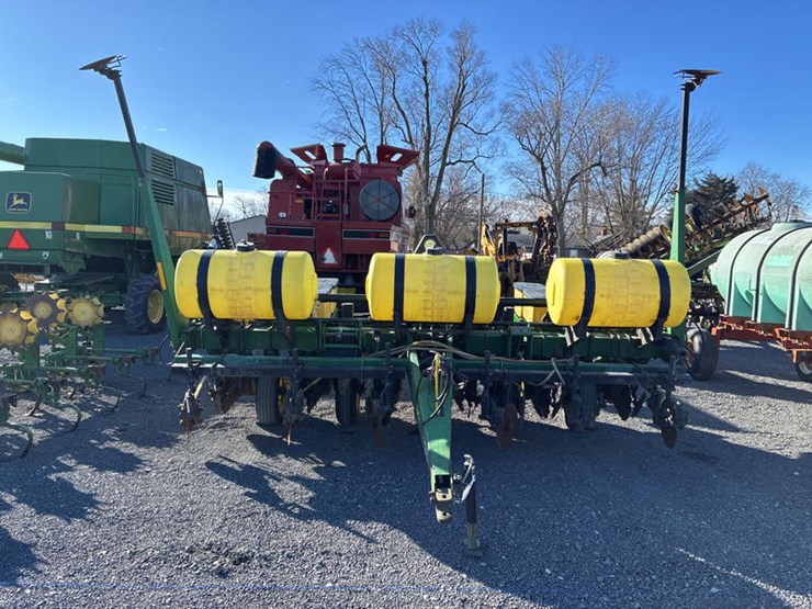 john-deere-7200-image-4