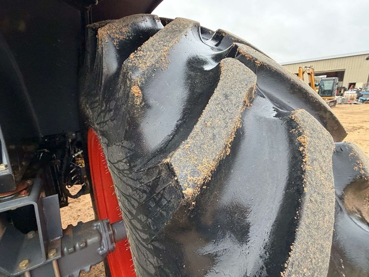 2018-kubota-m6-141-image-22