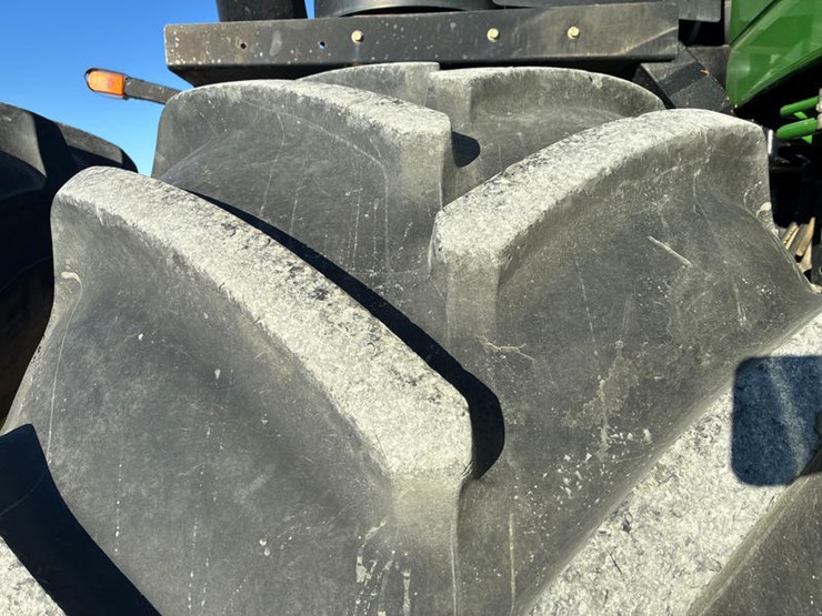 2013-john-deere-9510r-image-47