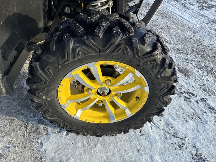 john-deere-gator-image-24