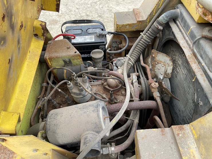 #4224-•-white-lp-forklift-image-19