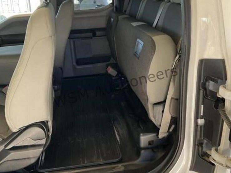 2015-ford-f150-image-25