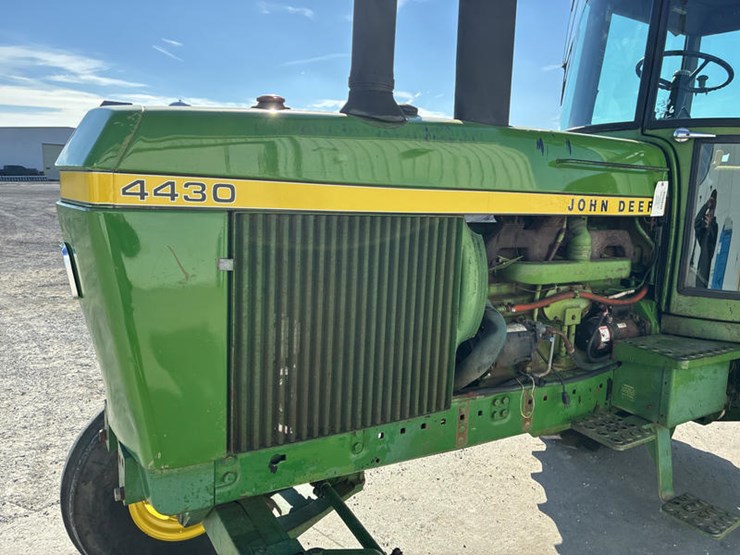 1976-john-deere-4430-image-31