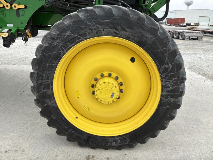 2021-john-deere-r4030-image-62