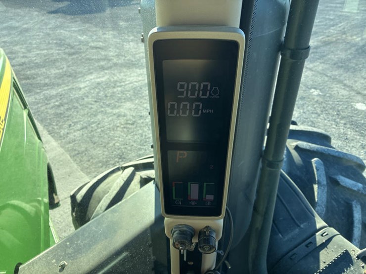 2013-john-deere-9510r-image-89