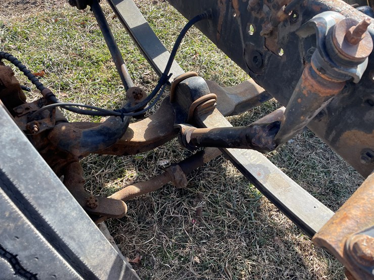 #4217-•-truck-cab-and-chassis-frame-image-12