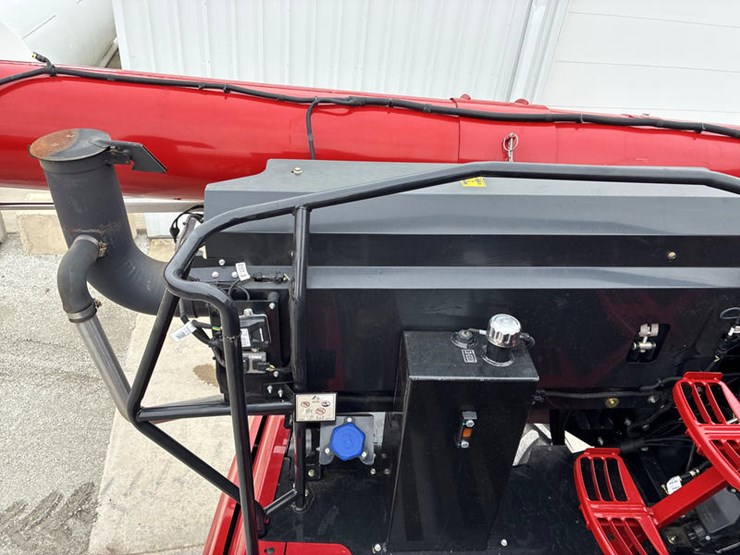 2024-case-ih-8250-image-78