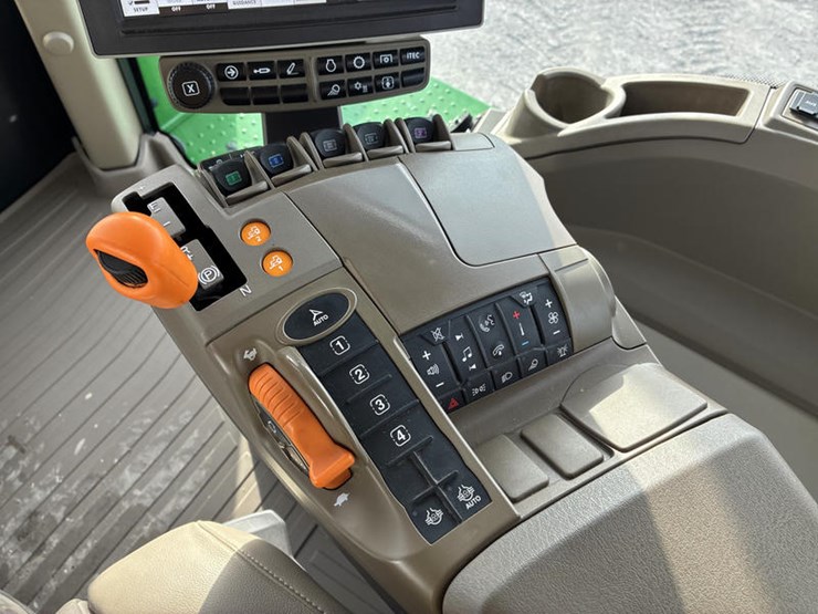 2023-john-deere-9rx-590-image-92