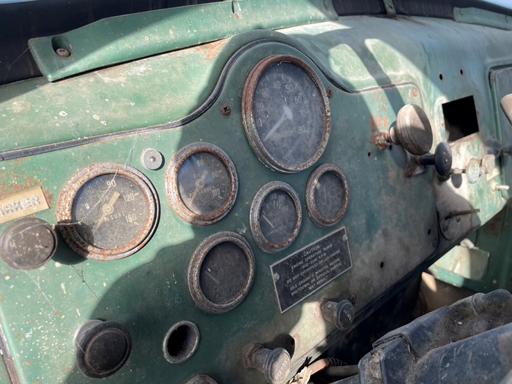 1963-mack-b61-image-29