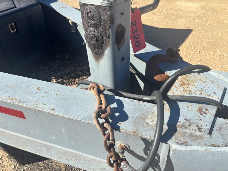 #2320-•-2008-interstate-30'-tri-axle-equipment-trailer-image-32