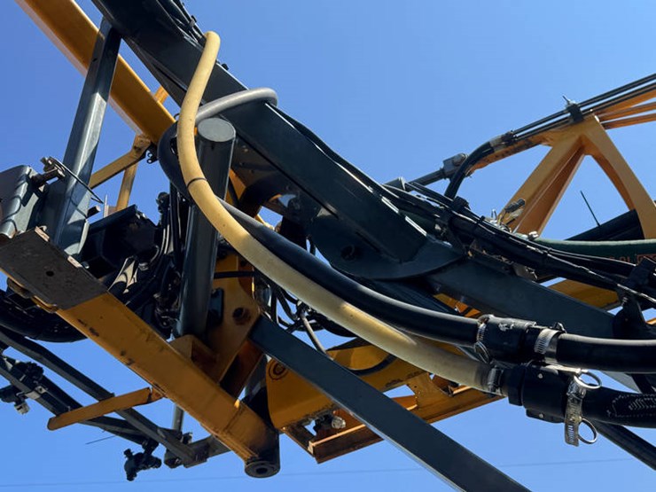 2011-hagie-sts10-image-32