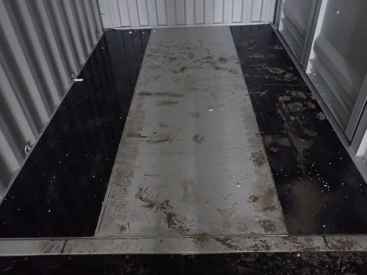 damaged-one-way-high-cube-40-ft-shipping-container-image-10