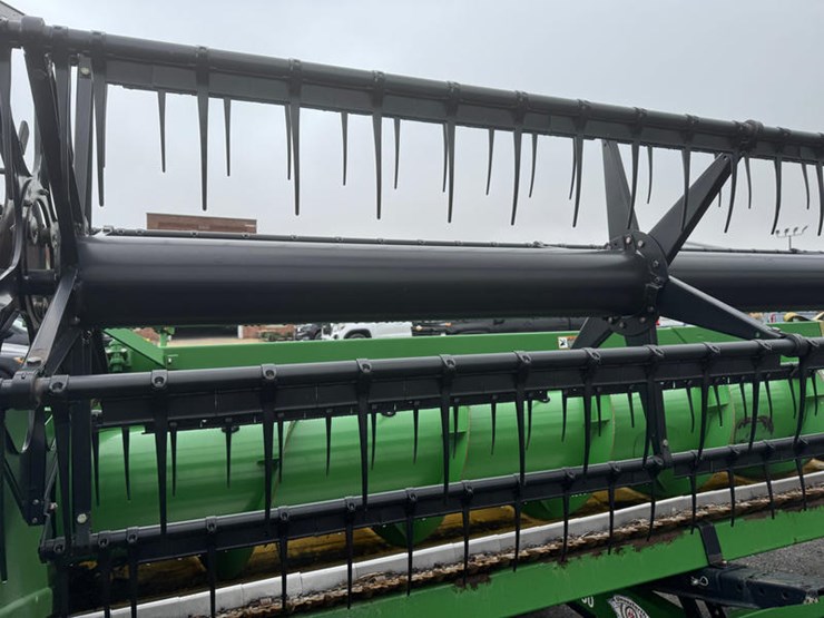 2004-john-deere-630f-image-13