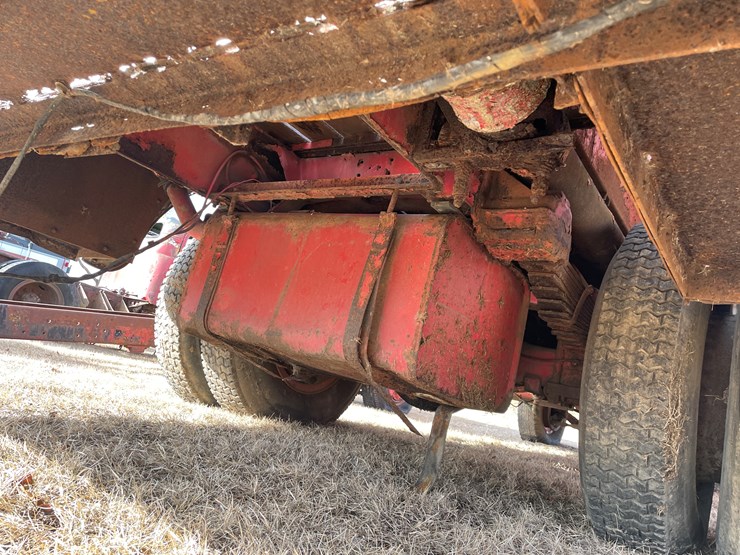 1951-mack-fire-apparatus-image-18