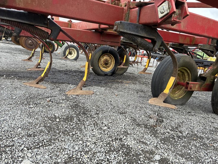 case-ih-4800-image-13