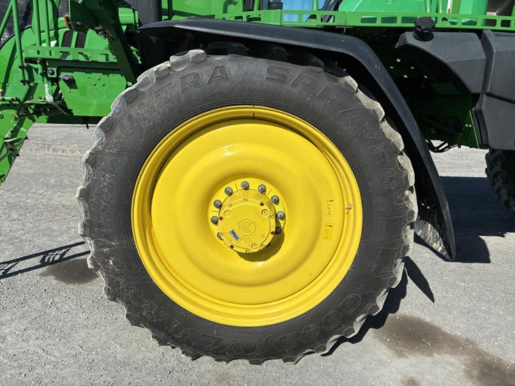 2022-john-deere-600r-image-30