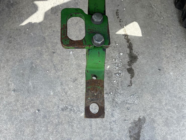 2009-john-deere-6115d-image-24