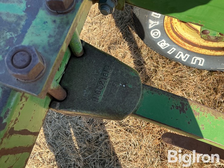 john-deere-100-image-15