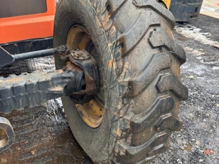 2015-jlg-g6-42a-image-20