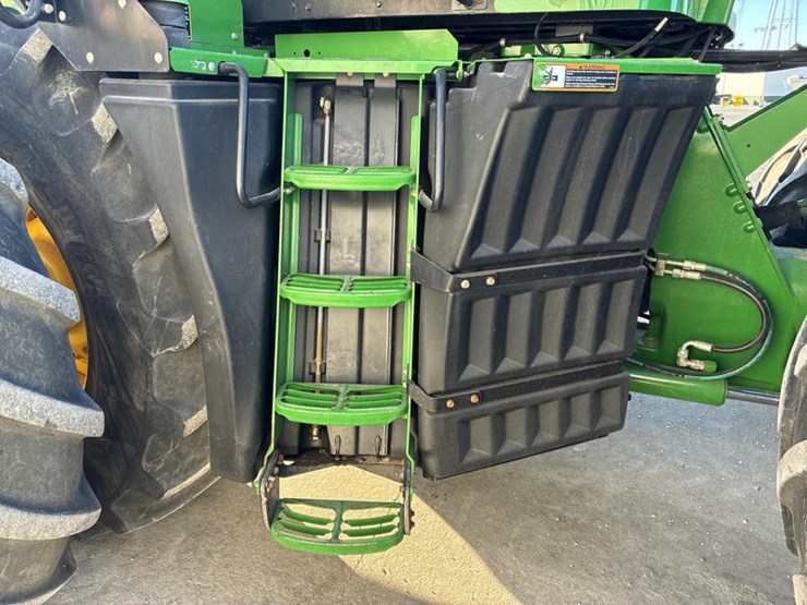 2013-john-deere-9510r-image-35