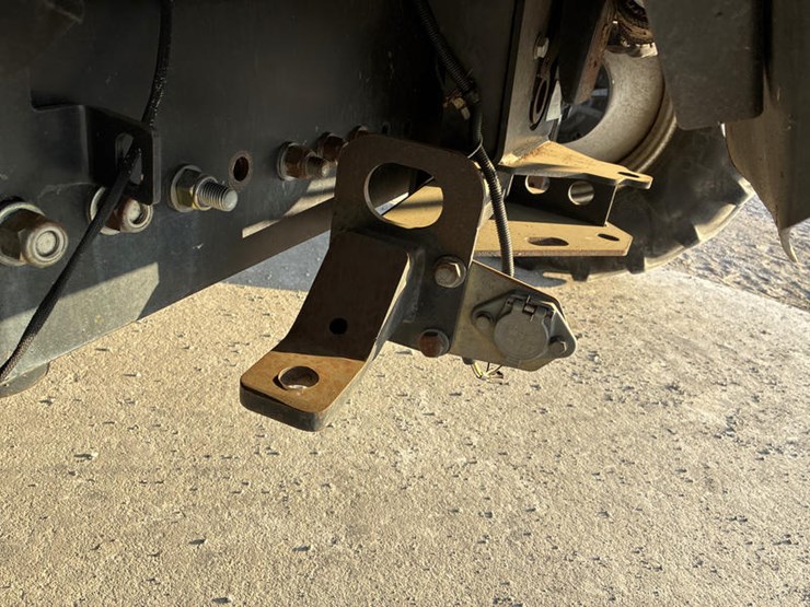 2010-case-ih-8120-image-53