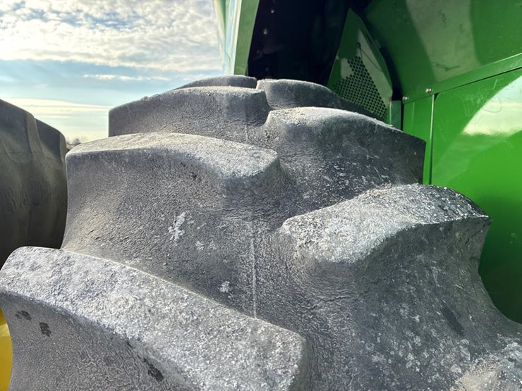 2015-john-deere-s670-image-39