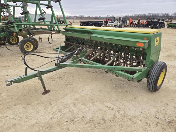 john-deere-8200-image-3