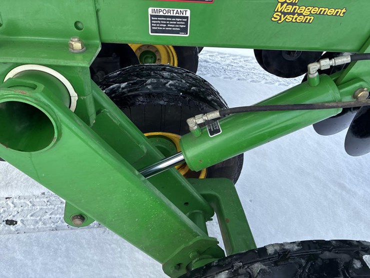 2008-john-deere-637-image-38