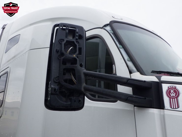 2023-kenworth-t680-image-5