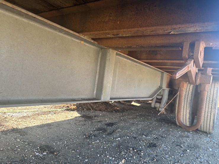 #2320-•-2008-interstate-30'-tri-axle-equipment-trailer-image-42