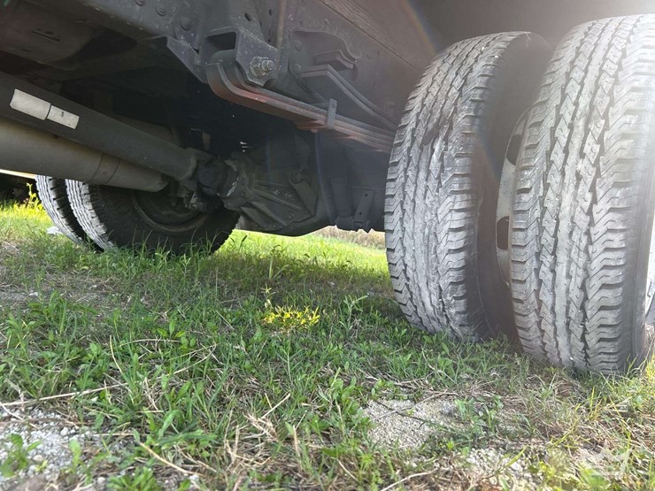 2006-gmc-w4500-image-18