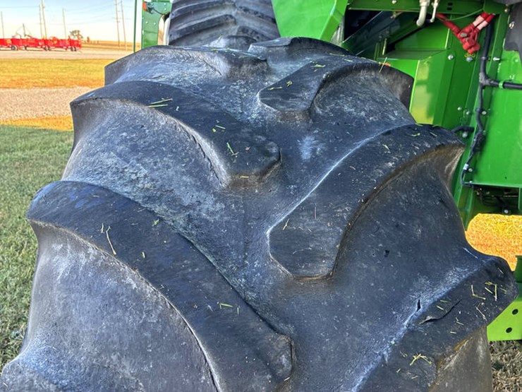 2017-john-deere-s680-image-33