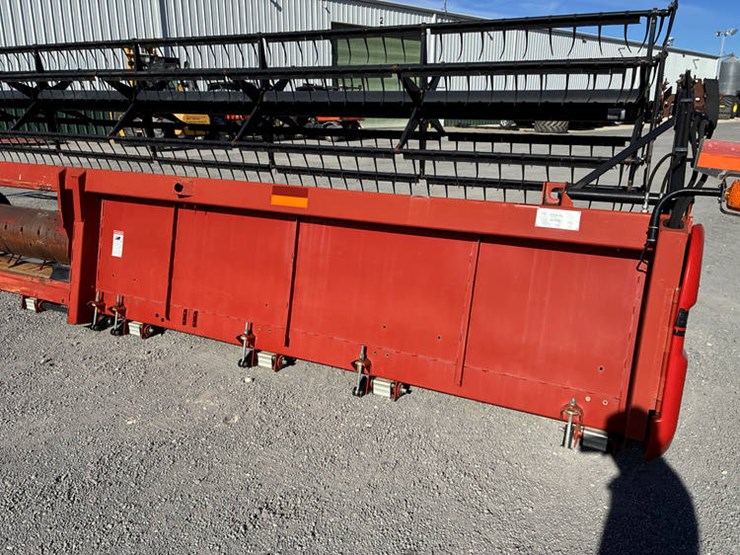 2011-case-ih-3020-image-12