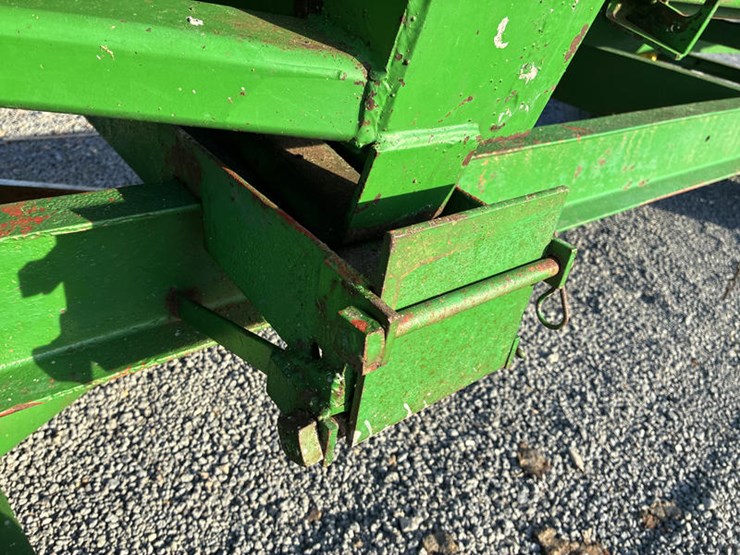 john-deere-7-image-10