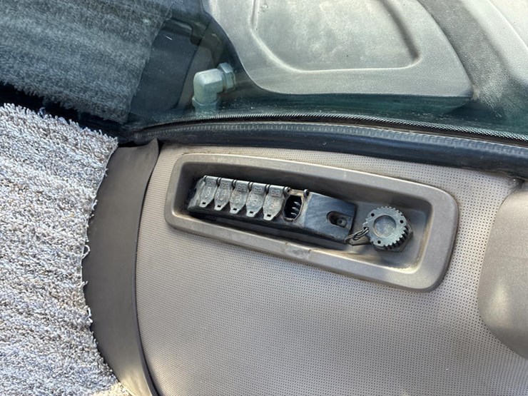 2012-john-deere-9510rt-image-79