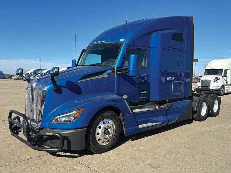 2022-kenworth-t680-image-2