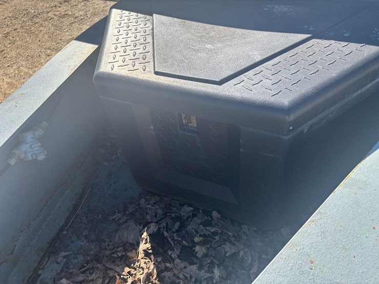 #2320-•-2008-interstate-30'-tri-axle-equipment-trailer-image-27