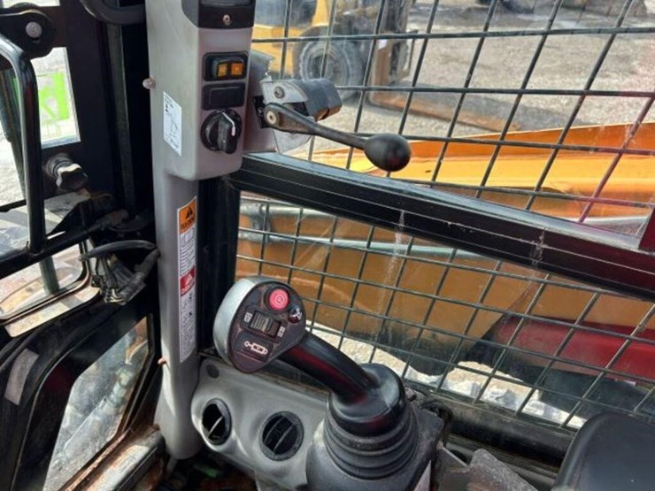 2019-case-tr340-image-18