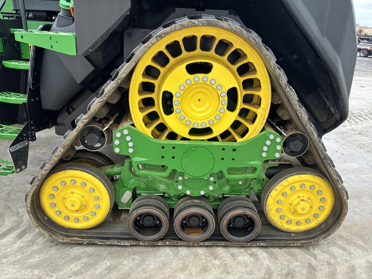 2021-john-deere-8rx-410-image-56