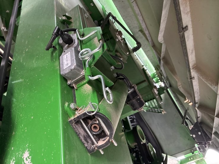 2023-john-deere-s780-image-40