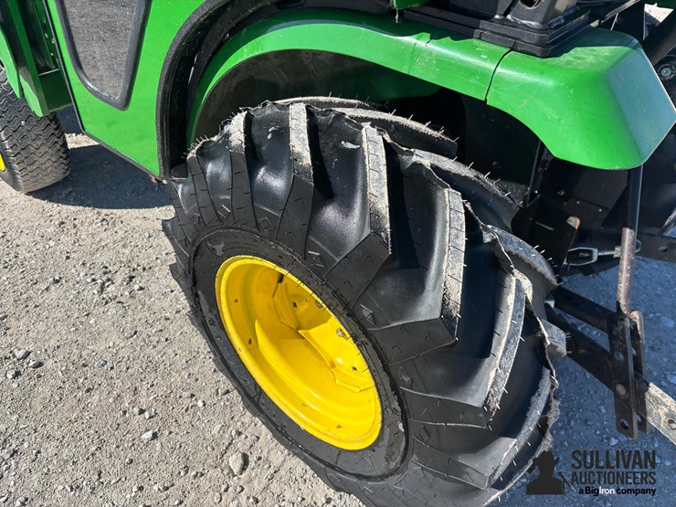 2011-john-deere-2320-image-18